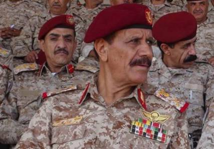اتهامات للواء الحاوري بالوقوف وراء حملة مداهمات واعتقالات في صفوف شباب قرية "الحاوري" بهمدان