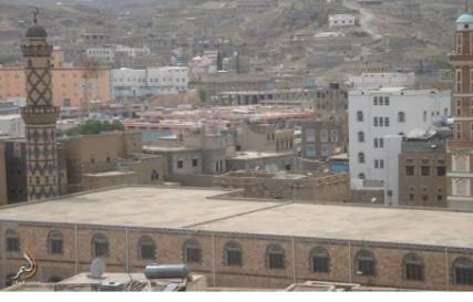 الجزيرة: انفجار يستهدف مقراً للحوثيين في البيضاء