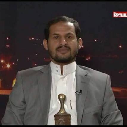 قيادي حوثي يطالب الإجهزة الأمنية بالقبض على أمين عام حزب المؤتمر ويهدد السعودية بالدخول إلى عسير