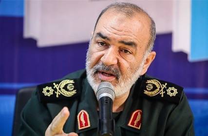 "الثوري" الإيراني يحذر السعودية من تداعيات استمرار "عدوانها على اليمن"