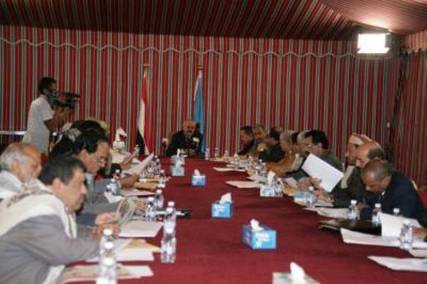 حزب المؤتمر يقول بأن نقل الحوار إلى خارج صنعاء يهدف إلى إعاقة التوصل إلى توافق وطني حول قضايا الخلاف